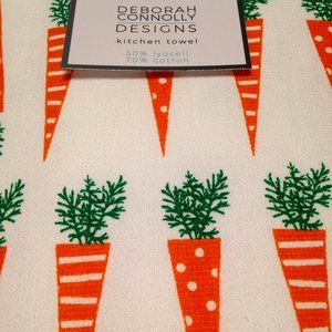 NWT Easter holiday motif Kitchen Towel Set of 3. Orange carrots.
